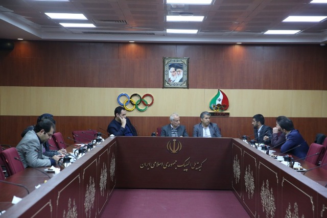 برگزاری نشست فدراسیون‌های قایقرانی و کشتی