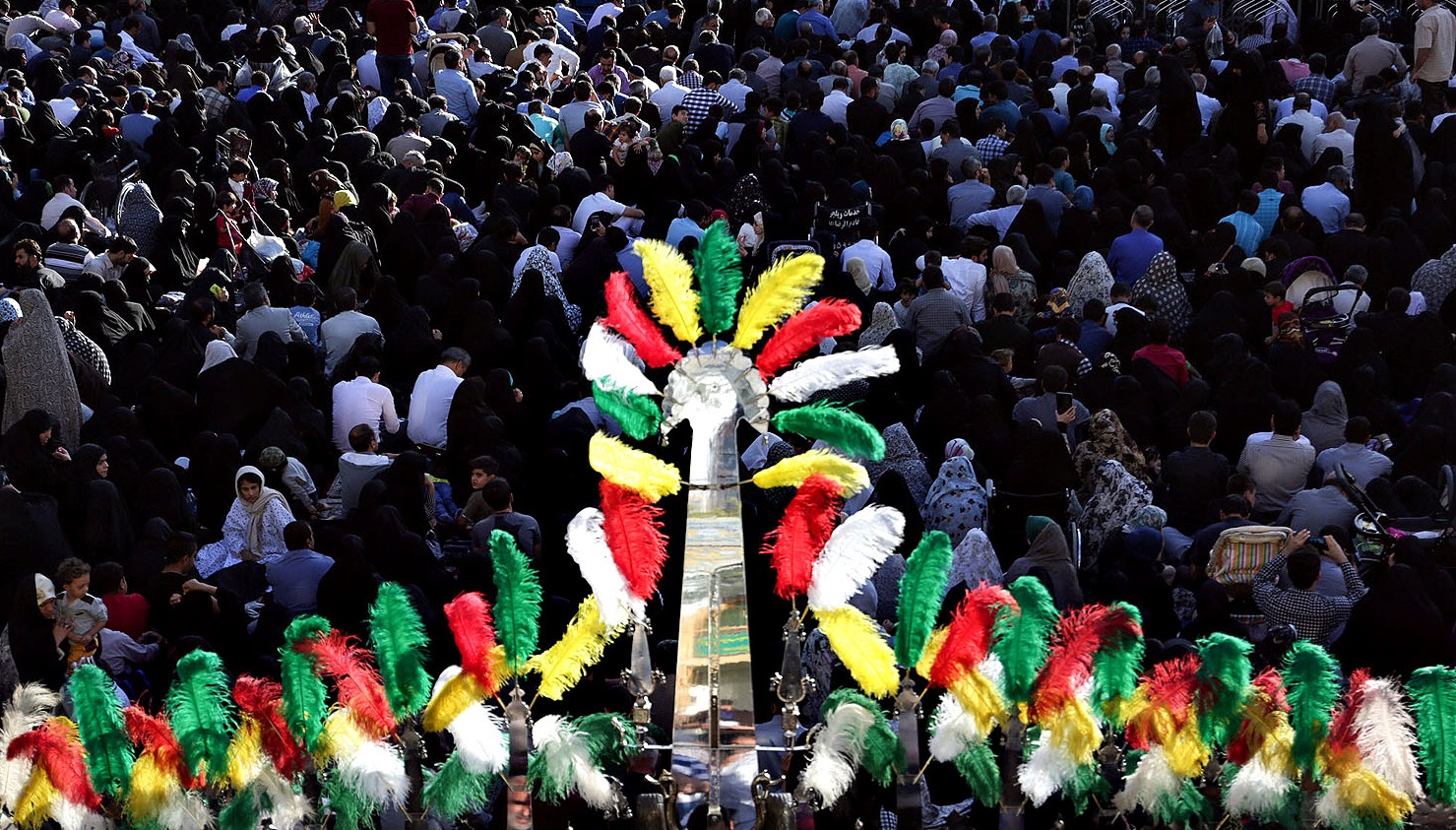 امکان ورود هیات های مذهبی با لوازم و ادوات عزاداری به حرم رضوی