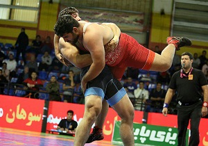 برنز رقابتهای فرنگی در دستان کشتی گیر چهارمحال و بختیاری برنز رقابتهای فرنگی در دستان کشتی گیر چهارمحال و بختیاری