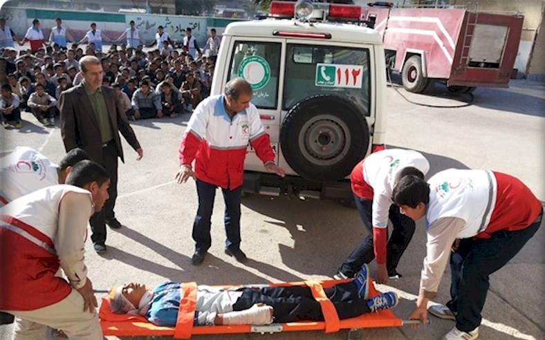 برگزاری مانور ایمنی و زلزله در دبیرستان شهید مطهری دهدشت