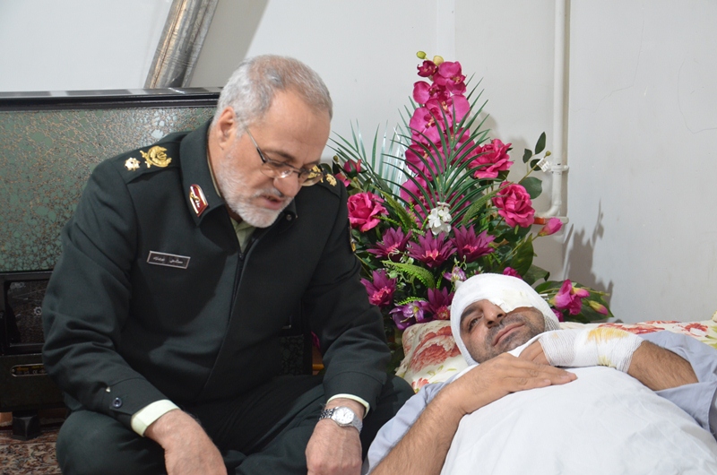 نیروی انتظامی حافظ اقتدار و امنیت کشور است نیروی انتظامی حافظ اقتدار و امنیت کشور است