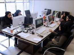 بهورزان خط مقدم مقابله وپیشگیری از کرونا