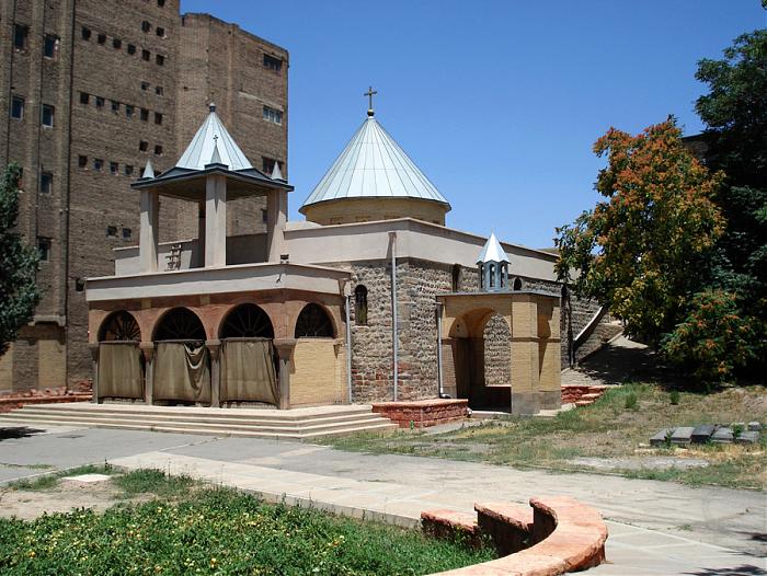 معرفی آثار تاریخی و سوغات تبریز معرفی آثار تاریخی و سوغات تبریز