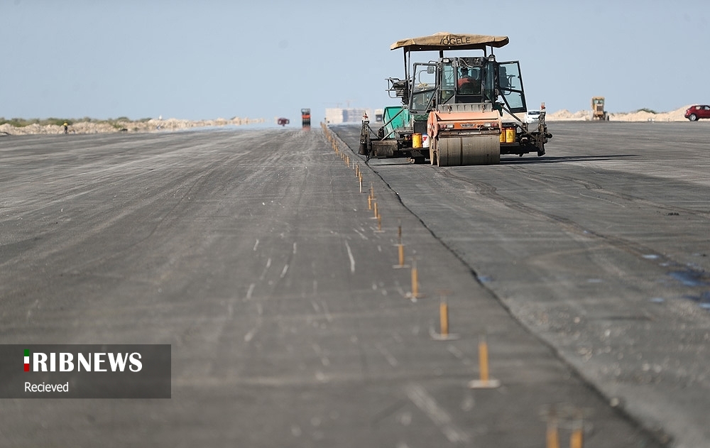 ۴۰ روز تا پایان آسفالت باند جنوبی فرودگاه بین المللی کیش ۴۰ روز تا پایان آسفالت باند جنوبی فرودگاه بین المللی کیش