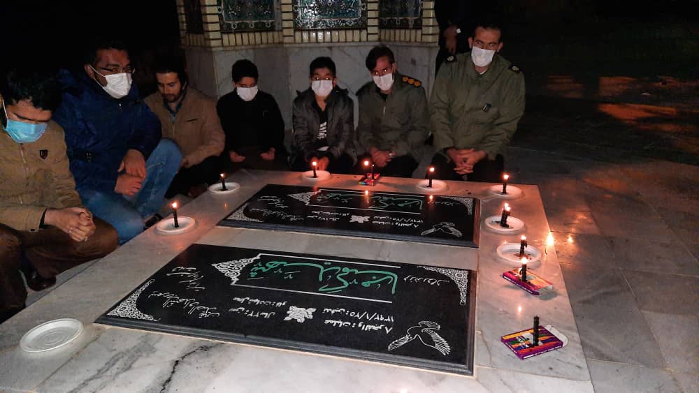 عطر افشانی گلزار شهدا در لنده عطر افشانی گلزار شهدا در لنده