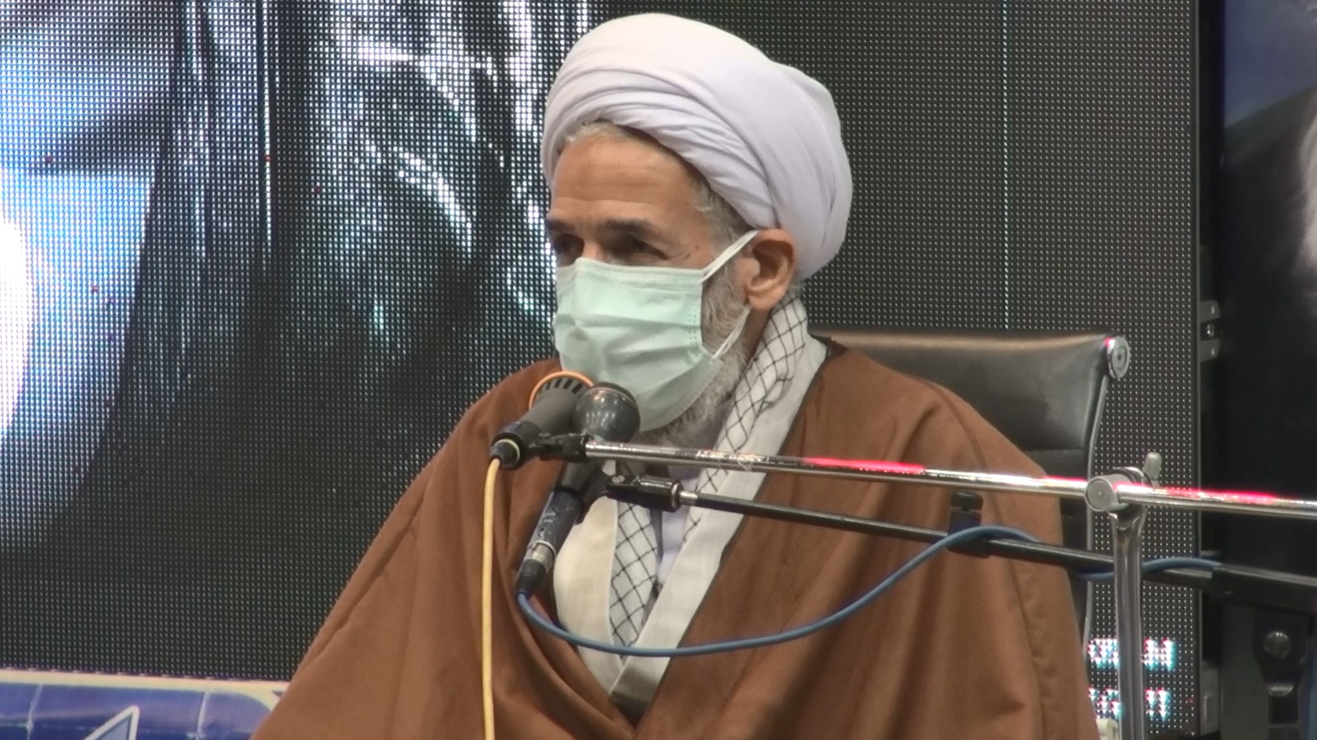 شریعت گرایی و ولایت مداری ویژگی بارز سردار سلیمانی شریعت گرایی و ولایت مداری ویژگی بارز سردار سلیمانی