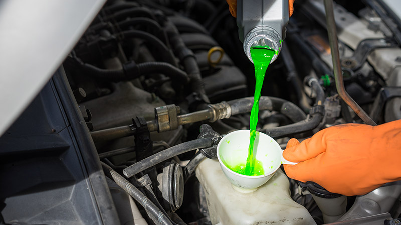 چرا آمپر آب خودرو بالا می‌رود؟