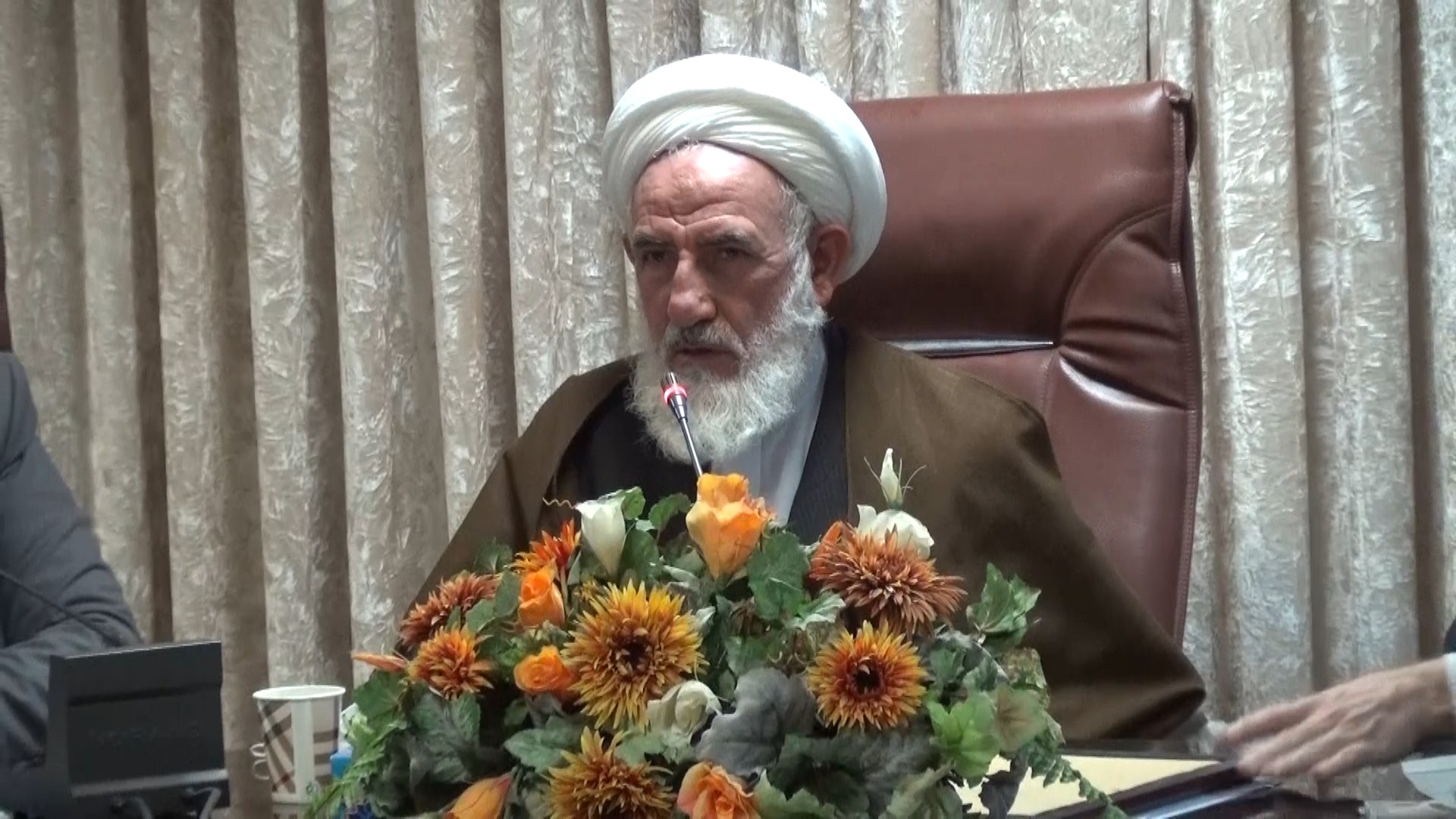 انتقاد نماینده ولی فقیه و امام جمعه کاشان از ورود تجملات به سنت حسنه ازدواج انتقاد نماینده ولی فقیه و امام جمعه کاشان از ورود تجملات به سنت حسنه ازدواج