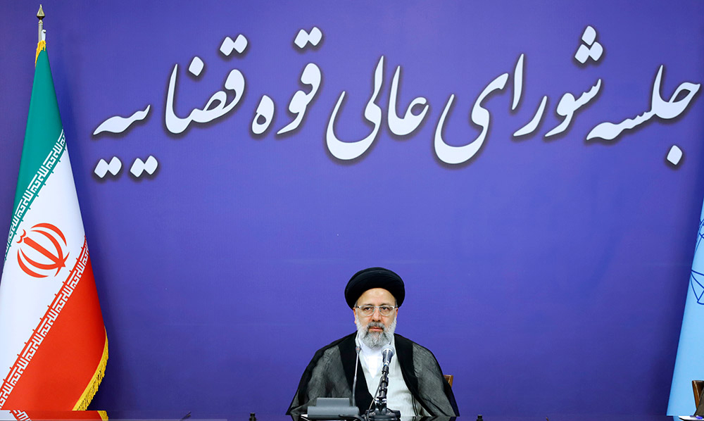 دادستان کل کشور موضوع هوای پاک را با جدیت دنبال کند