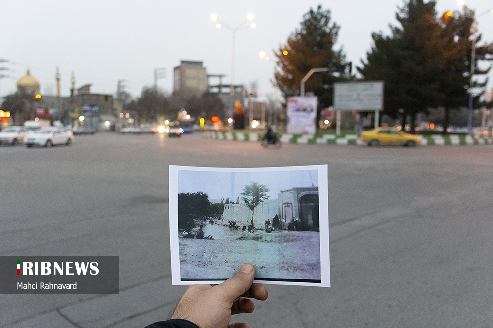 نمایی از دروازه مهاباد که در گذشته یکی از دروازه های ورود و خروج شهر محسوب می‌شد که امروزه به چهار راه تبدیل شده است. 
