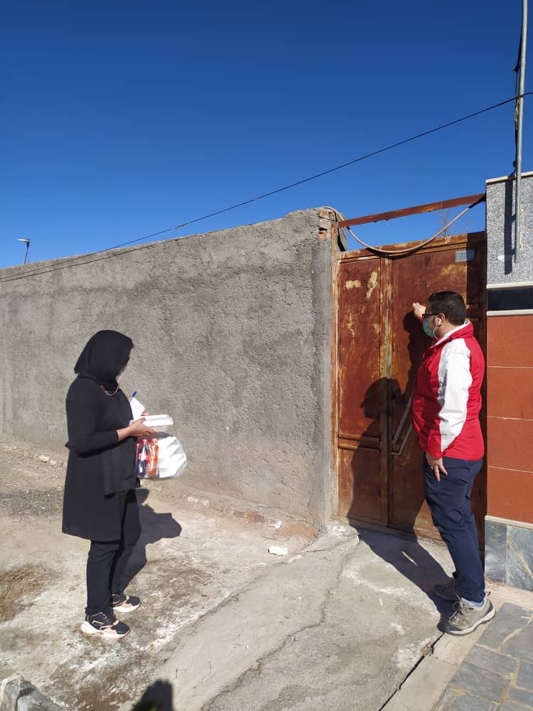 توزیع ۱۵۰۰ پرس غذای گرم بهداشتی بین نیازمندان خراسان جنوبی توزیع ۱۵۰۰ پرس غذای گرم بهداشتی بین نیازمندان خراسان جنوبی