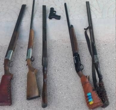 کشف ۷ قبضه انواع سلاح غیرمجاز در آبادان کشف ۷ قبضه انواع سلاح غیرمجاز در آبادان