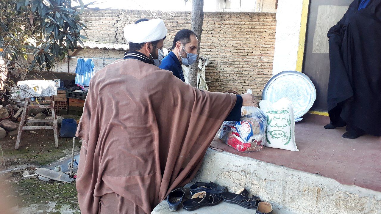 توزیع ۲۰۰ بسته معیشتی بین نیازمندان بهشهری