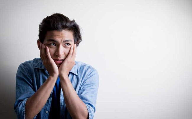 ۴ نشانه افسردگی فرزندان