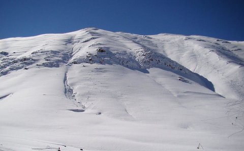 پیست اسکی کوهرنگ همچنان تعطیل