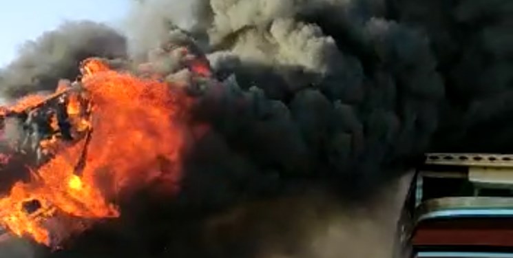 آتشسوزی در یک کارگاه لنجسازی در قشم آتشسوزی در یک کارگاه لنجسازی در قشم