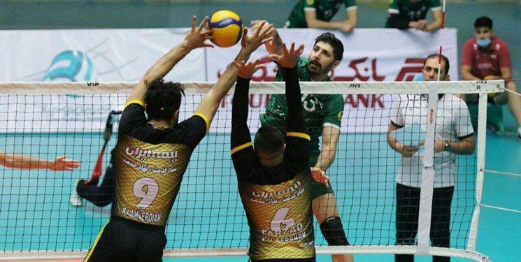 سپاهان برد و صدرنشین ماند