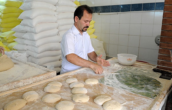 کادمی ملی نان در اصفهان