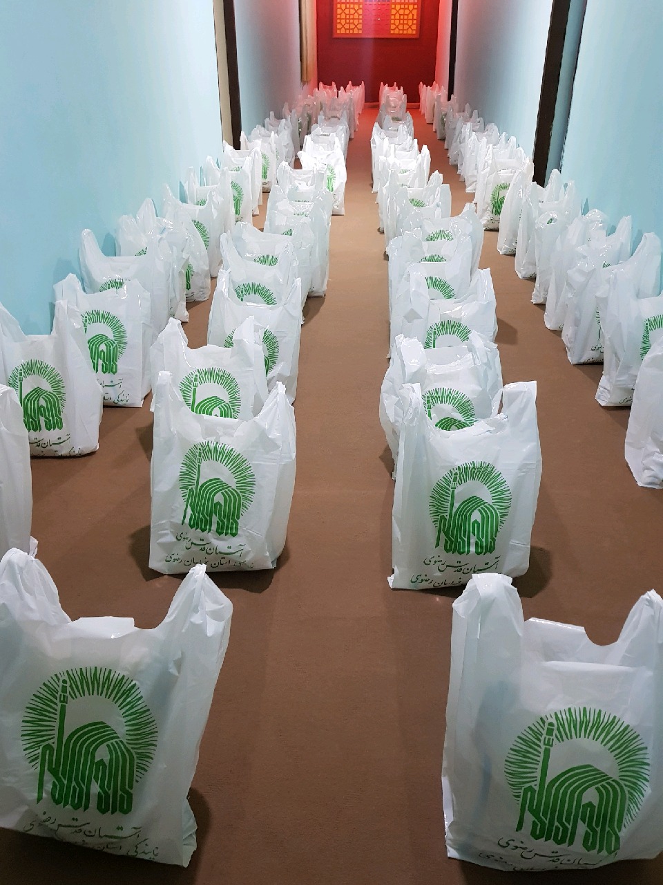 توزیع بیش از ۶۰۰ بسته معیشتی آستان قدس رضوی در تربت جام 