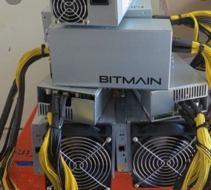 کشف ۱۸ دستگاه بیت کوین در بابل