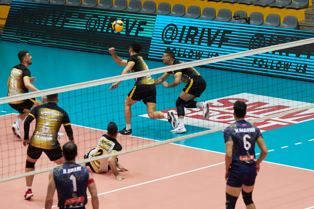 پیروزی فولاد سیرجان بر فولاد سپاهان