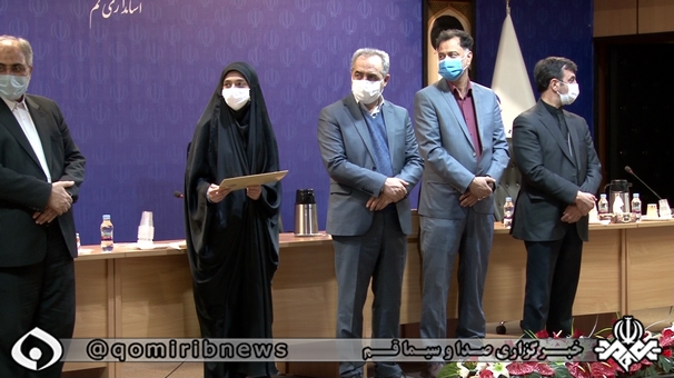 تجلیل از دانش آموزان مدال آور قم در المپیاد‌های علمی