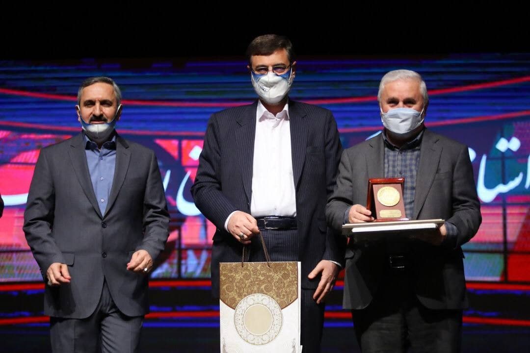 اهدا نشان طلایی اتحادیه اروپا (اسکو) به علی دارابی اهدا نشان طلایی اتحادیه اروپا (اسکو) به علی دارابی