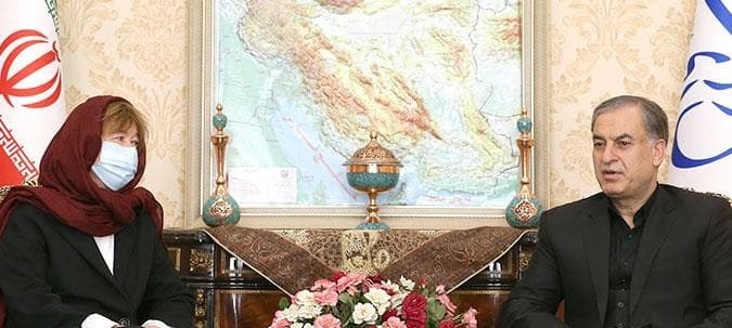 بروکسل با هیاهوی جهان غرب و آمریکا همراه نشود بروکسل با هیاهوی جهان غرب و آمریکا همراه نشود