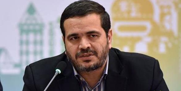 به مامور پلیس راهور سیلی نزدم