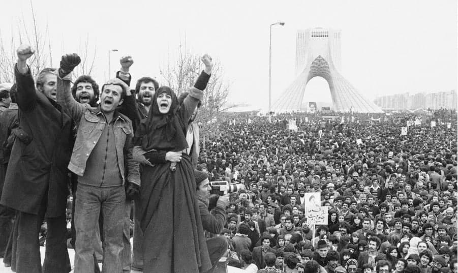 تقویم تاریخ؛ از درگذشت امام محمد غزالی تا روز جهانی کمک به جذامیان تقویم تاریخ؛ از درگذشت امام محمد غزالی تا روز جهانی کمک به جذامیان