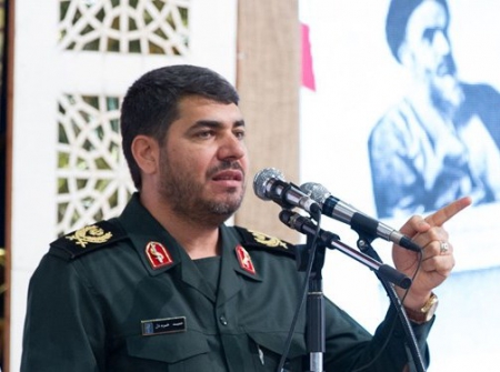 سپاه و بسیج؛ پیشتاز خدمت رسانی به زلزله زدگان