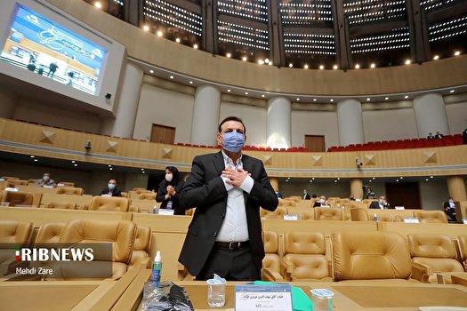 عزیزی خادم رئیس جدید فدراسیون فوتبال