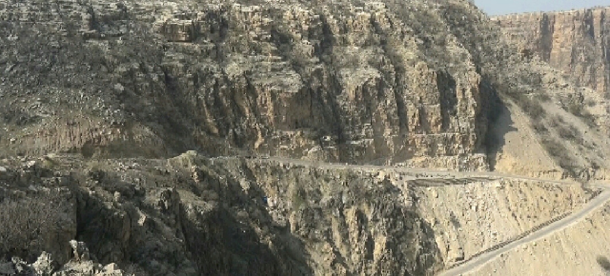 مسدود شدن جاده دیشموک به استان خوزستان