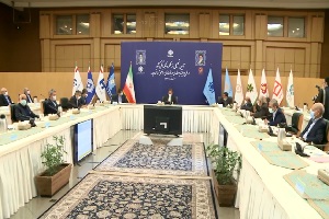 آغاز آیین تجلیل از عملکرد شبکه بانکی با حضور جهانگیری