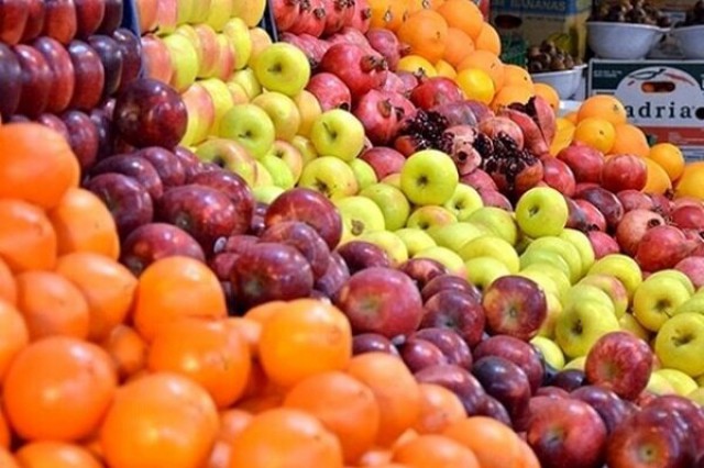 نظارت کامل سازمان تعزیرات بر تامین و توزیع میوه شب عید