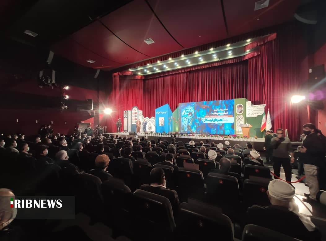 ادبیات مقاومت ما از قلب ریشه گرفته