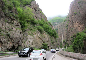 جادههای مازندران به روی خودروی غیر بومی بسته / مه گرفتگی در ارتفاعات جاده کندوان