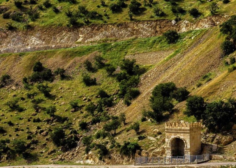 دالاهو منطقه ای با جاذبه‌های تاریخی و طبیعی فراوان