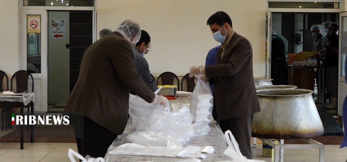 توزیع غذای گرم طبخ بین نیازمندان توزیع غذای گرم طبخ بین نیازمندان