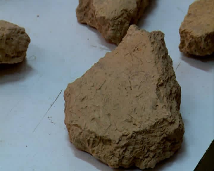 نیمه تپه نیمه جان باستانی