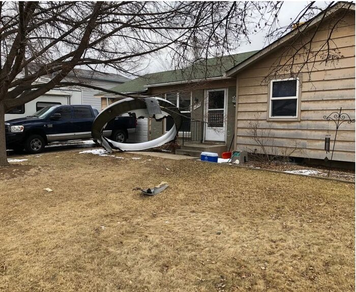 سقوط قطعات هواپیمای بوئینگ در هلند