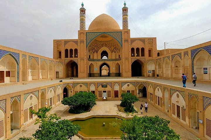 مسجد و مدرسه آقابزرگ کاشان را بشناسید مسجد و مدرسه آقابزرگ کاشان را بشناسید