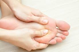 ماساژ پاها قبل از خواب چه فوایدی دارد ؟
