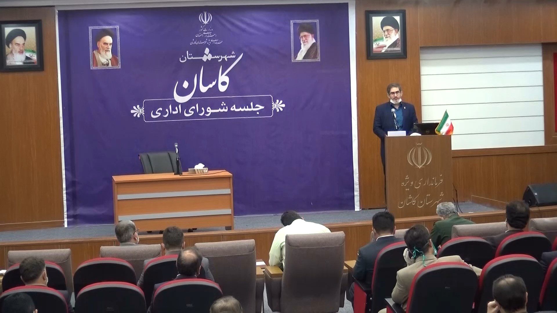 بستری شدن 12بیمار حاد تنفسی کرونا در کاشان بستری شدن 12بیمار حاد تنفسی کرونا در کاشان