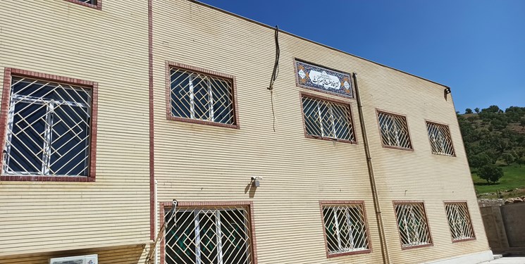 تجهیز کتابخانه شهر مادوان