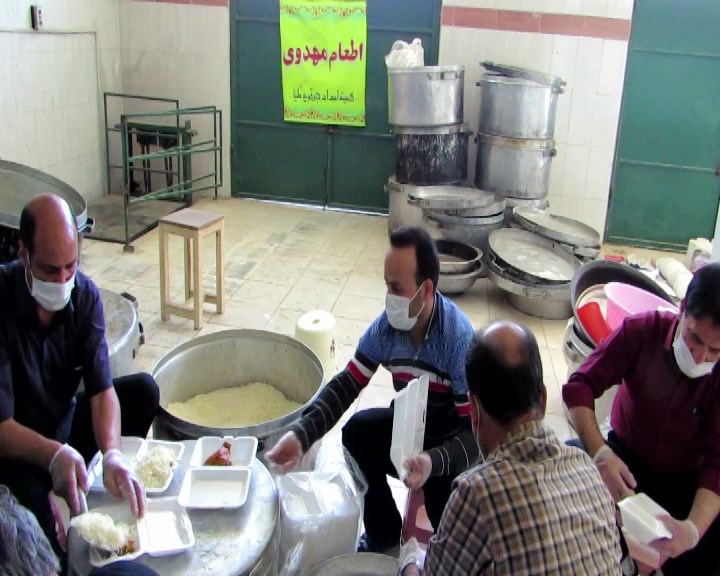 توزیع 700 پرس غذای گرم بین نیازمندان جرقویه علیا