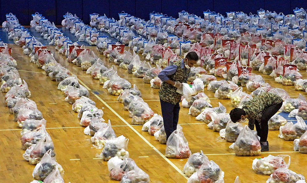 توزیع سومین مرحله از کمک‌های مومنانه در جزیره کیش