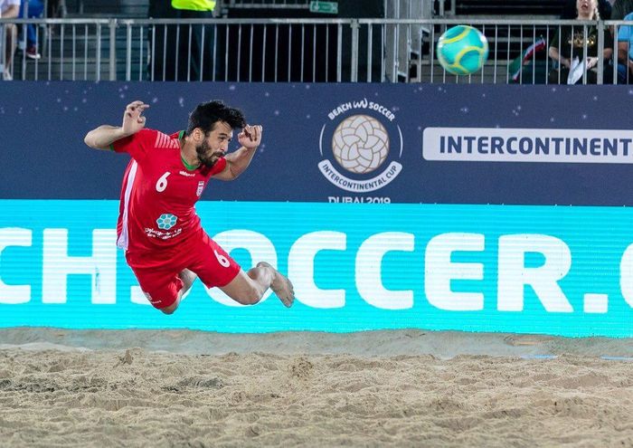 امیرحسین اکبری در جمع پنج ستاره برتر فوتبال ساحلی جهان امیرحسین اکبری در جمع پنج ستاره برتر فوتبال ساحلی جهان