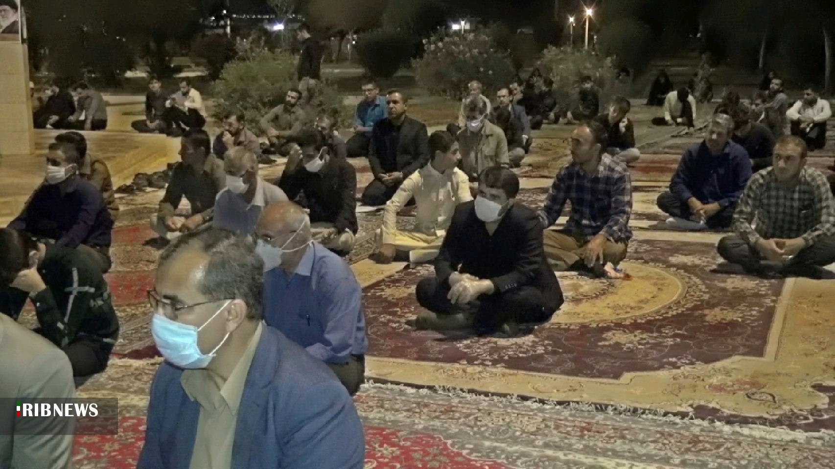 کمک به قشرهای ضعیف از مطالبات امام خمینی(ره) کمک به قشرهای ضعیف از مطالبات امام خمینی(ره)