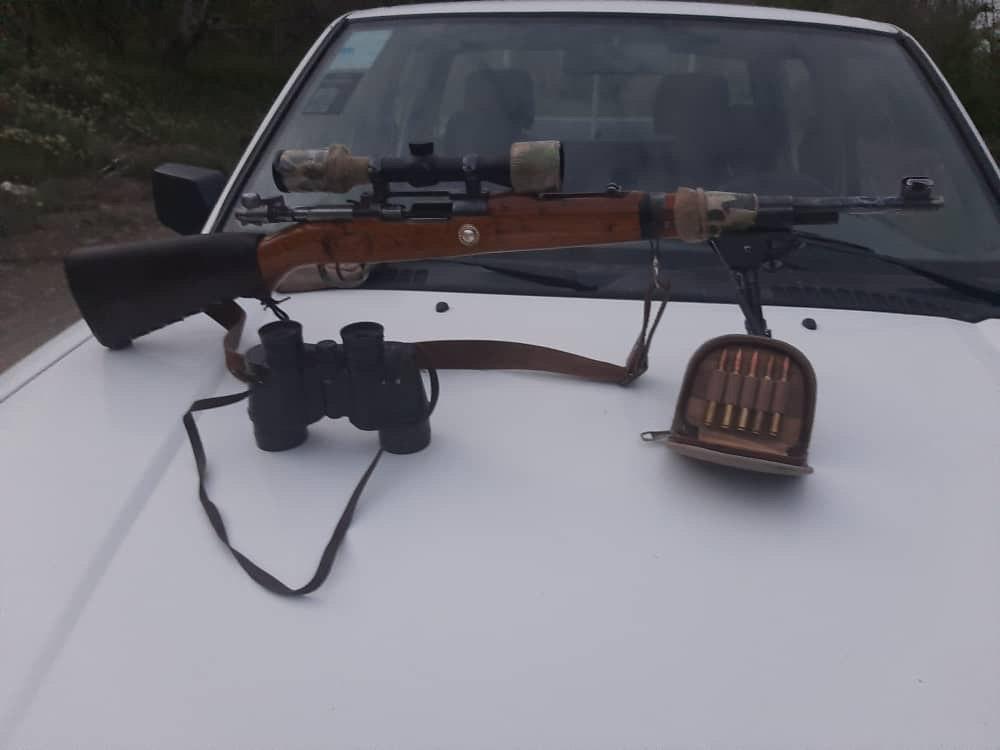 كشف و توقيف سلاح گلوله زني شكاري در شهرستان ميامي كشف و توقيف سلاح گلوله زني شكاري در شهرستان ميامي